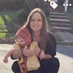 Meet your Posher, Carrie